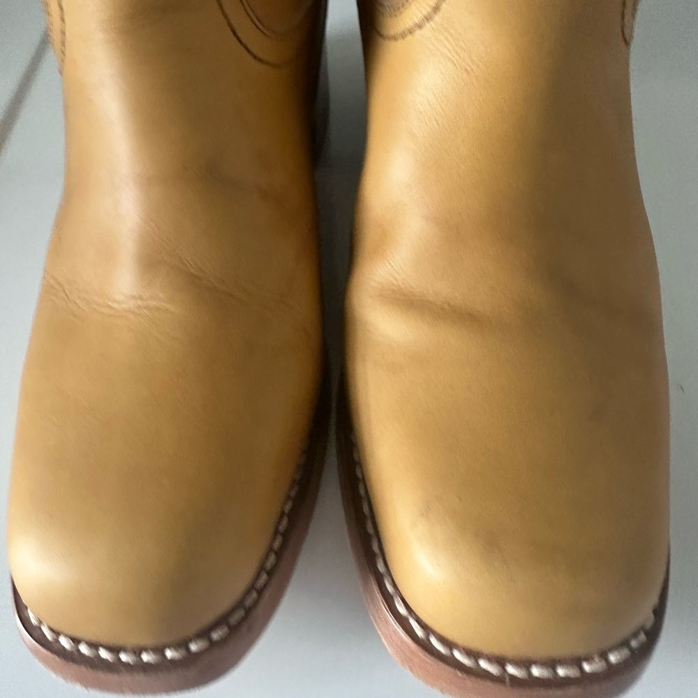 Frye Campus Boots Wide Calf Size 9.5 with Weatherproofing Spray! - Picture 4 of 13